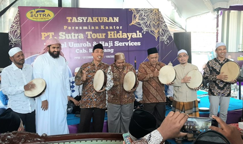 Resmikan Sutra Tour Milik Sang Anak Bupati Harus Profesional – Pemerintah Kabupaten Rembang.png